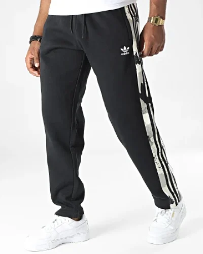 adidas_327439_HK2808_20220712T160225_01