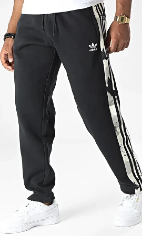 adidas_327439_HK2808_20220712T160225_01