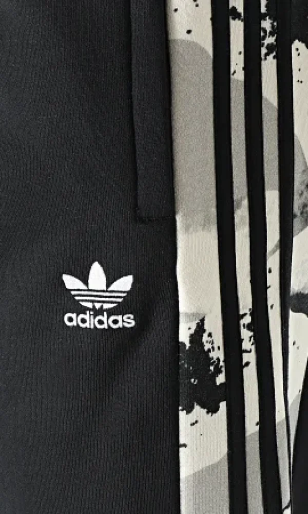 adidas_327439_HK2808_20220712T160226_02