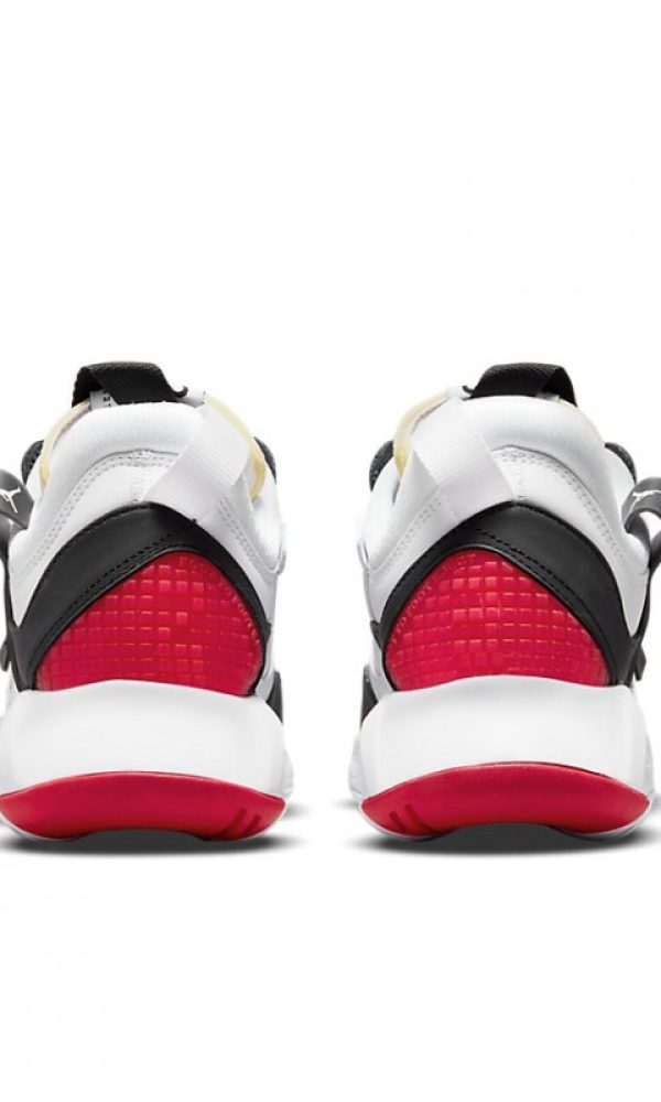 air-jordan-ma2-whiteuniversity-redlight-smoke-greyblack-cv8122-106 (3)